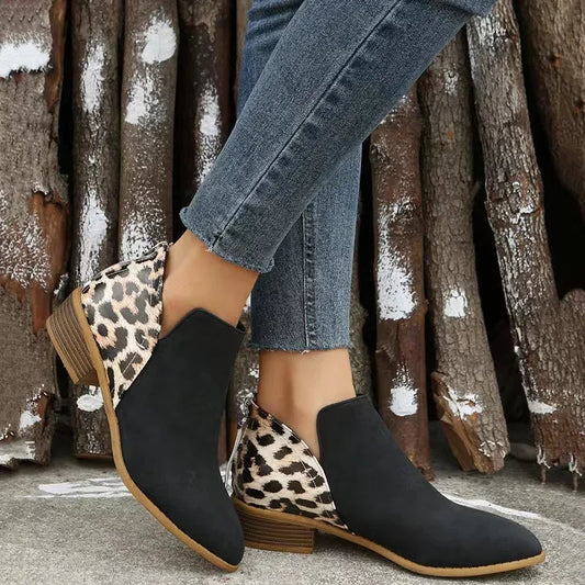 EP | Bottes courtes avec des détails originaux pour créer des looks de tous les jours.